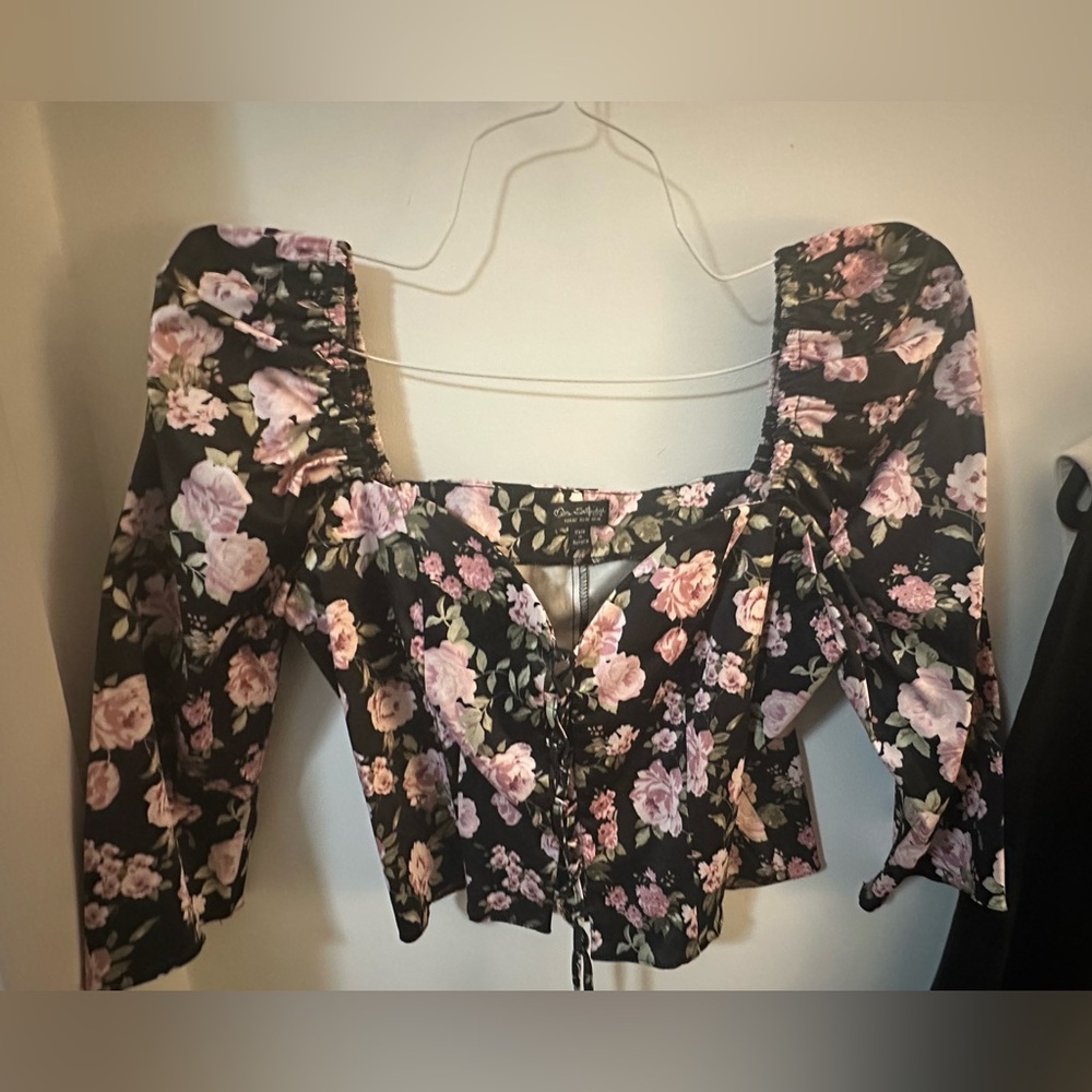 Black Pink Floral Long puff Sleeve Cropped Corset Tue Up Top